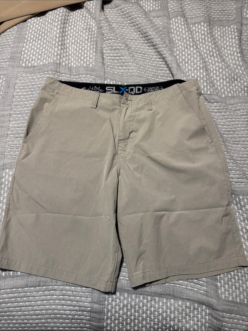 Salt Life SLX-QD Men's Tan Flat-Front Performance Shorts